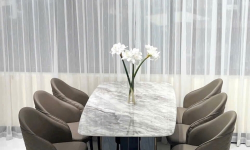 Bàn Ăn Phường Hòa Bình