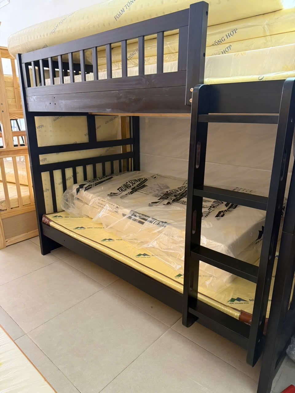 Giường 2 Tầng AH015