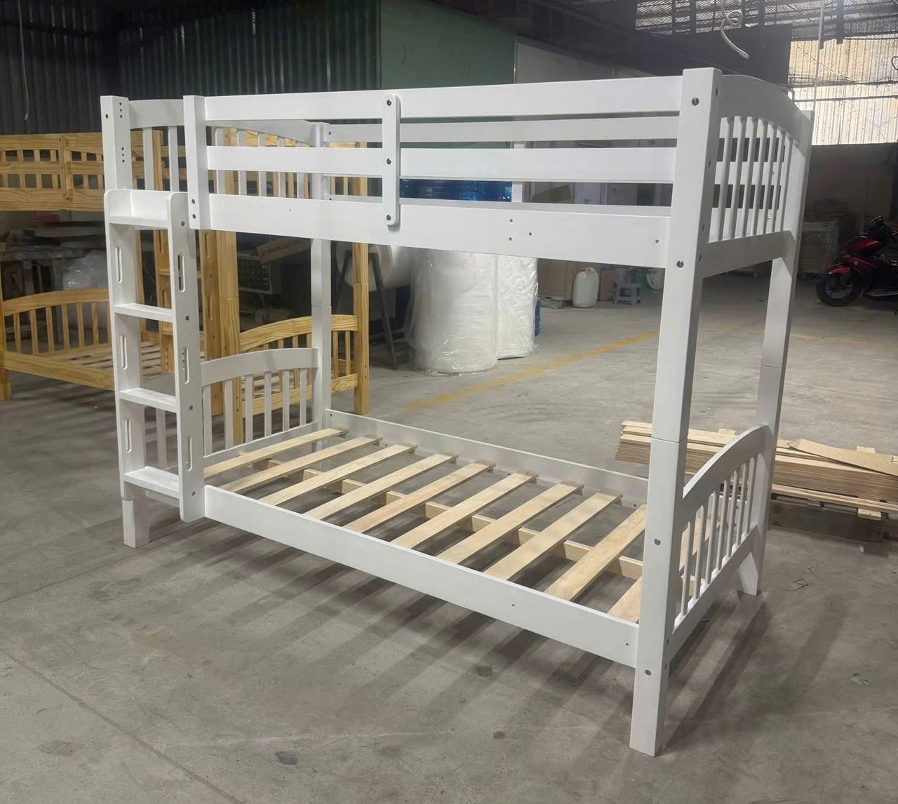 Giường 2 tầng AH025