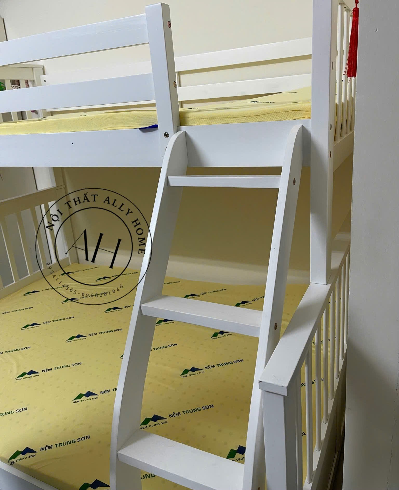 Giường 3 Tầng AH028