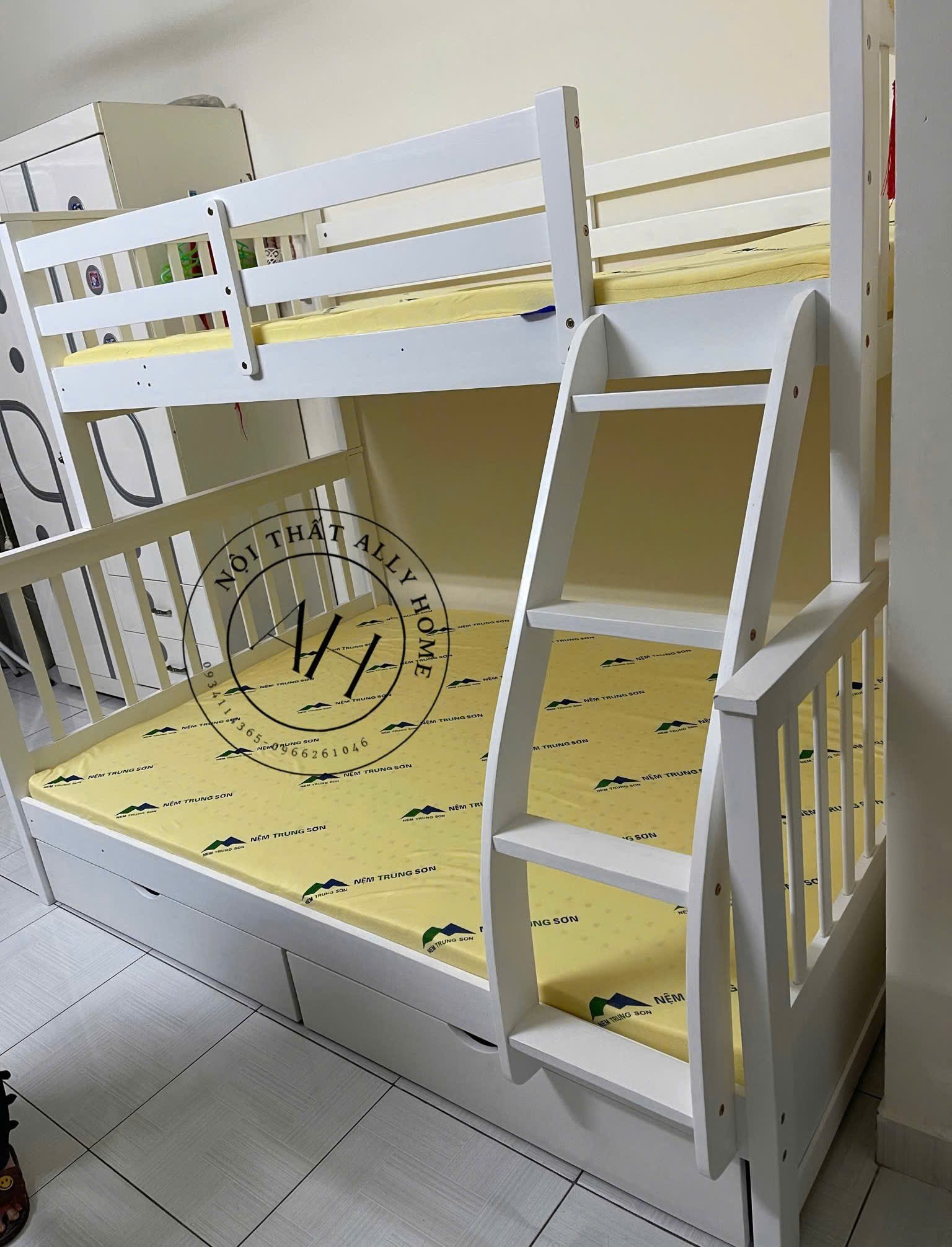 Giường Tầng AH028 m,m4 Trắng