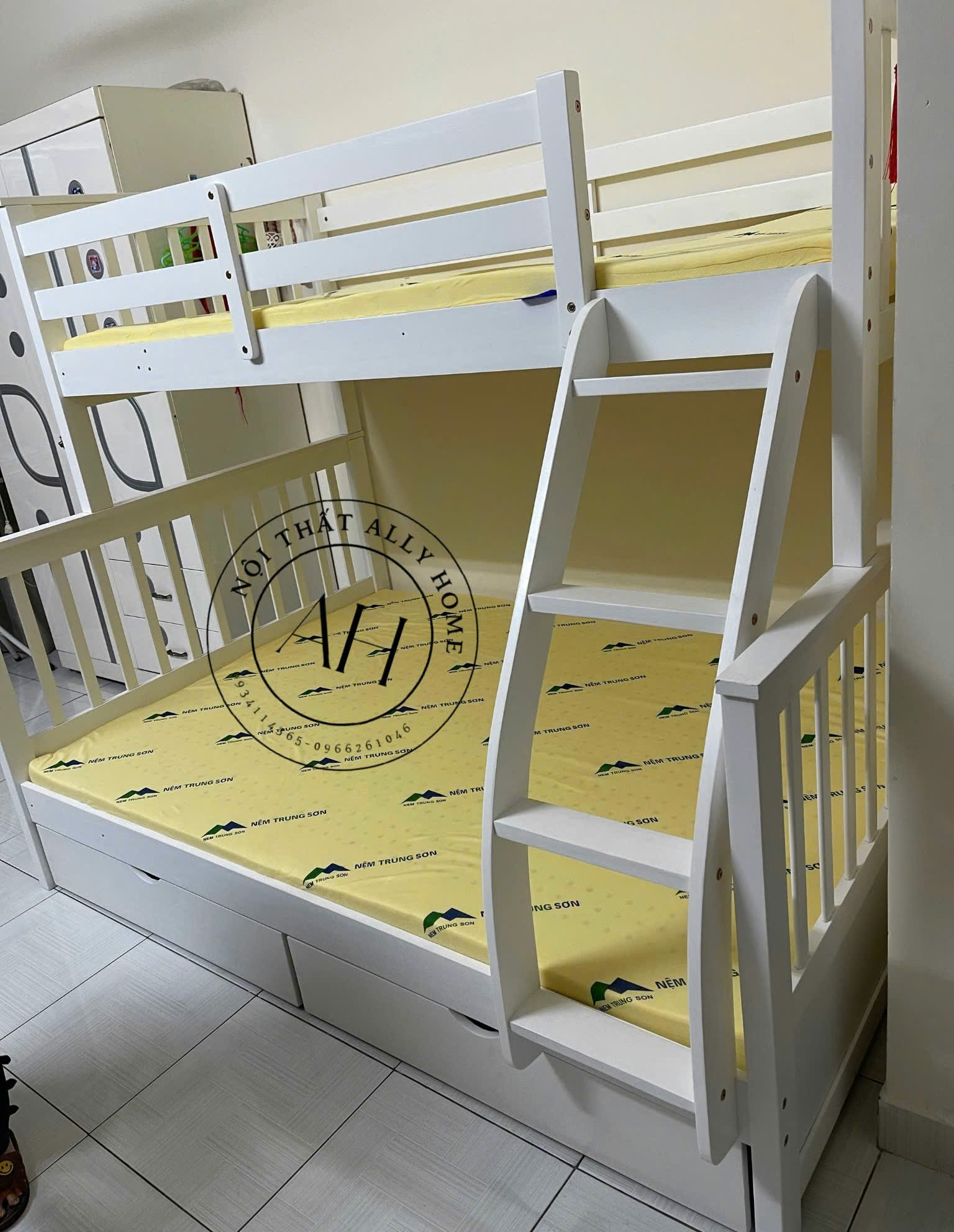 Giường Tầng AH028 m,m4 Trắng