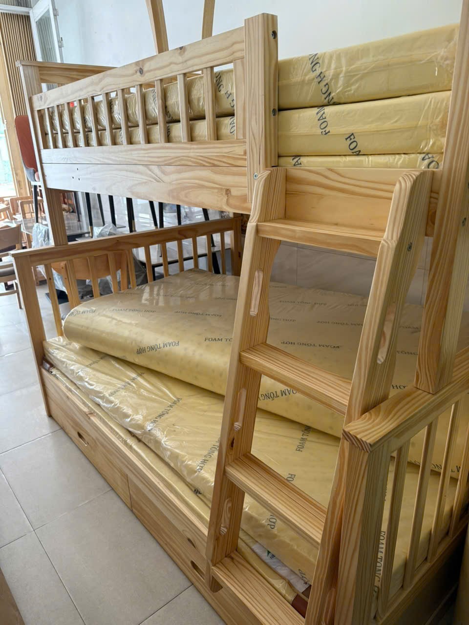 Giường Tầng AH068 46