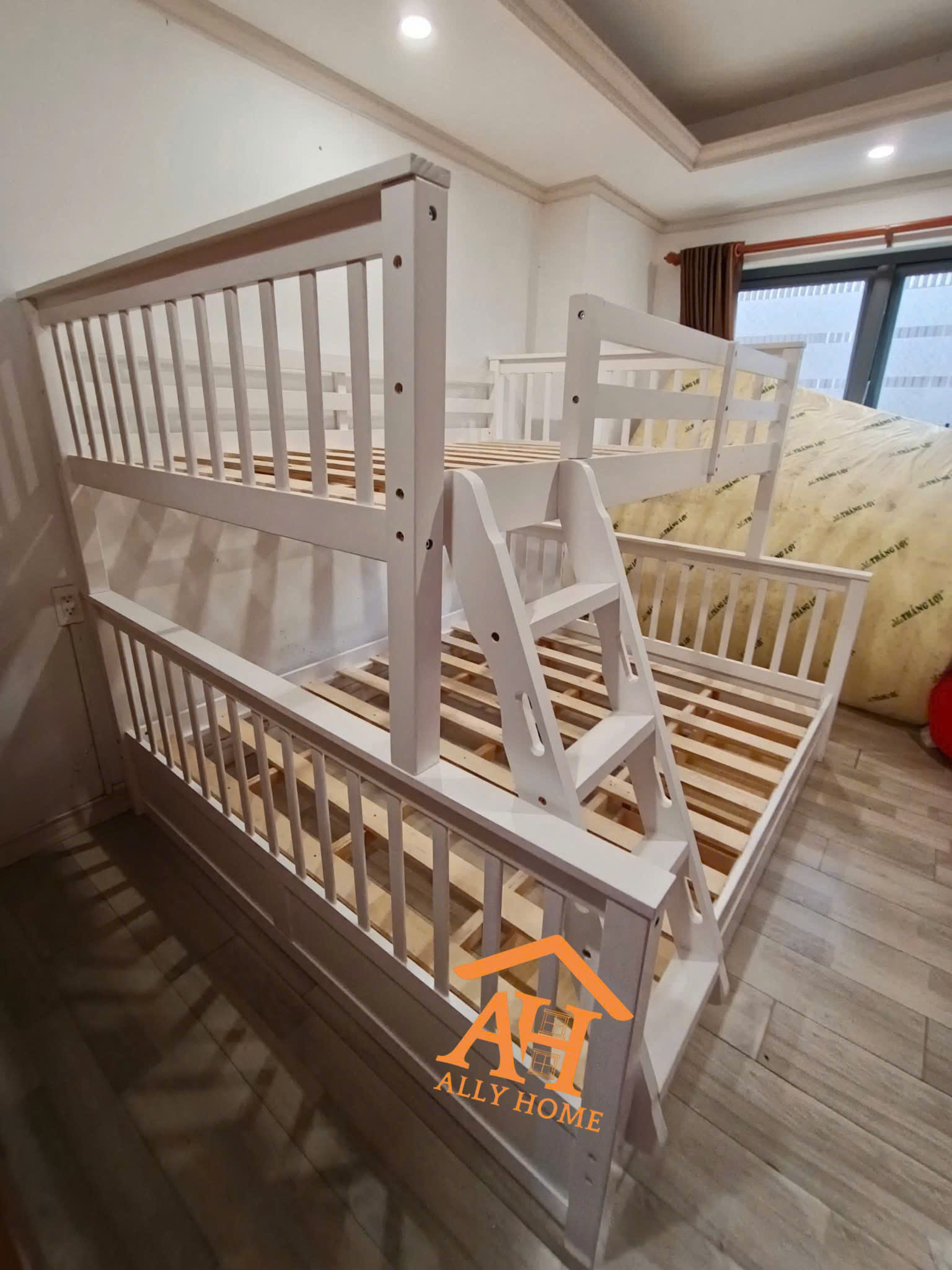 Giường Tầng AH068 m/m4 Trắng