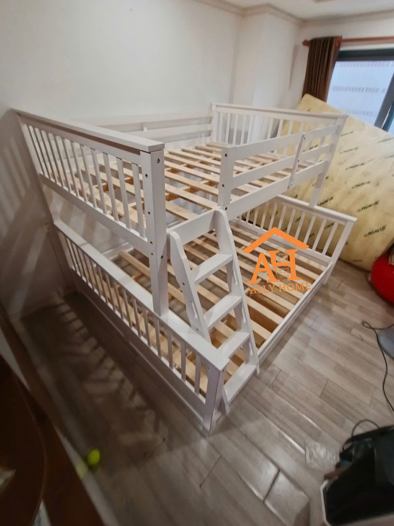 Giường Tầng AH068 m/m4 Trắng