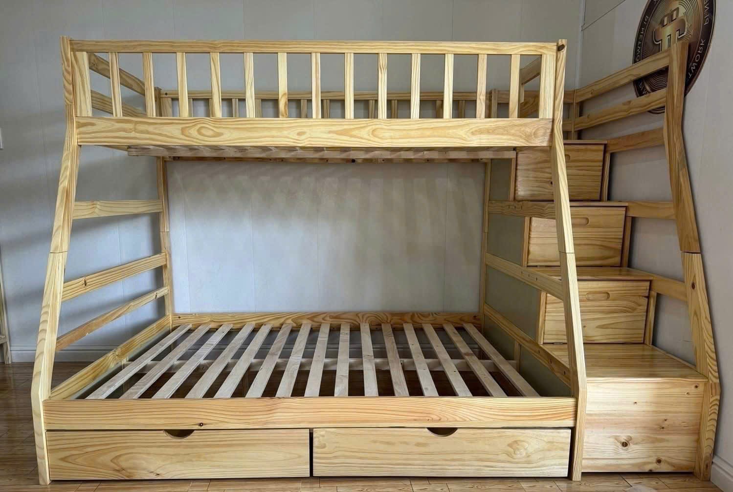 Giường tầng AH192 m2m6