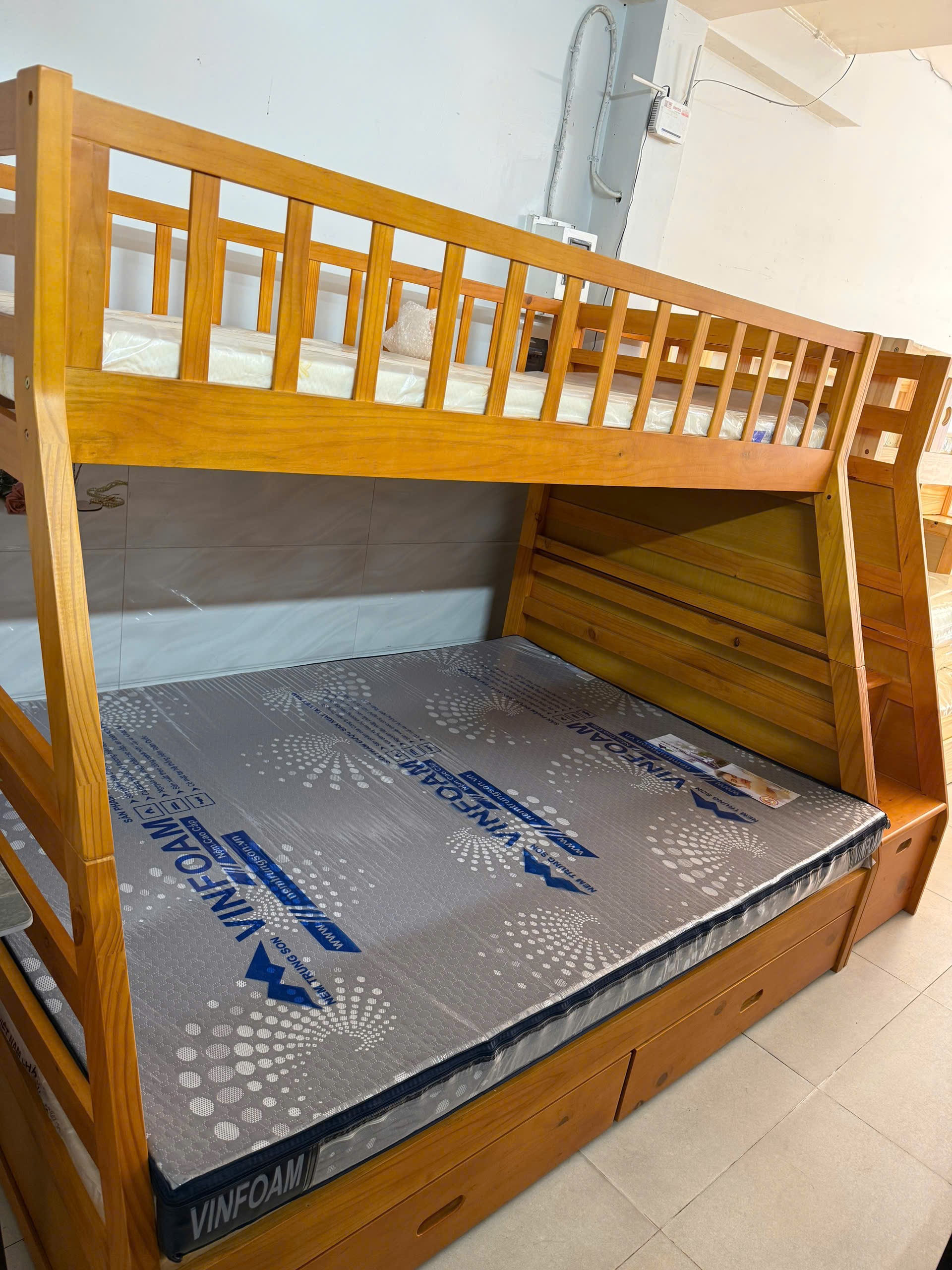 Giường tầng AH192 Vàng