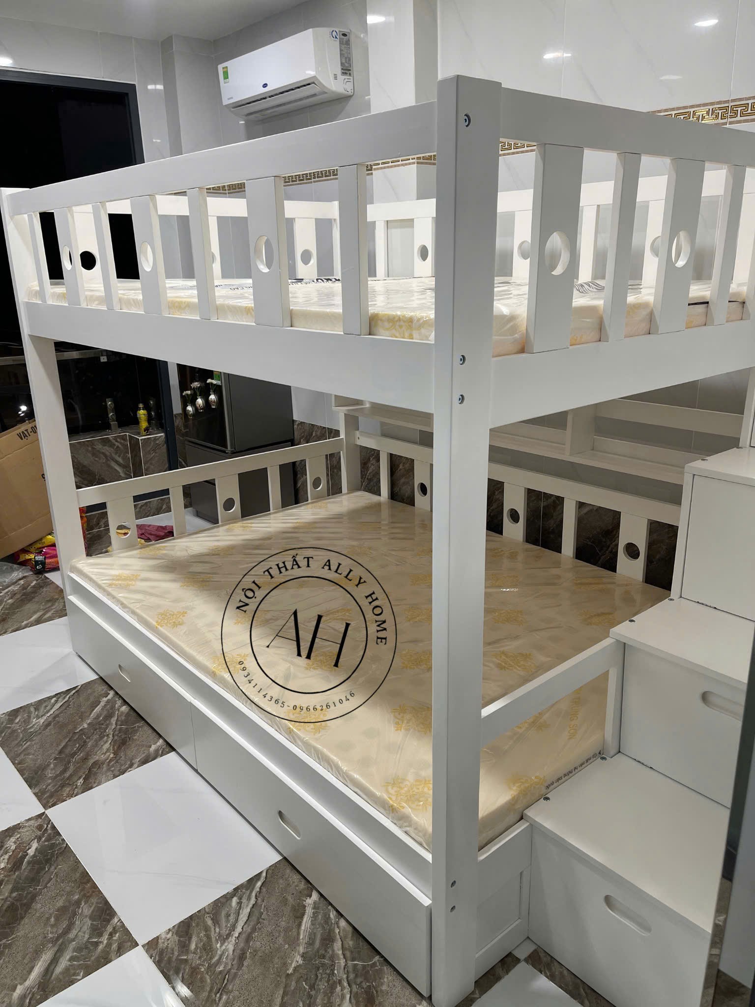 Giường Tầng OH m4m4