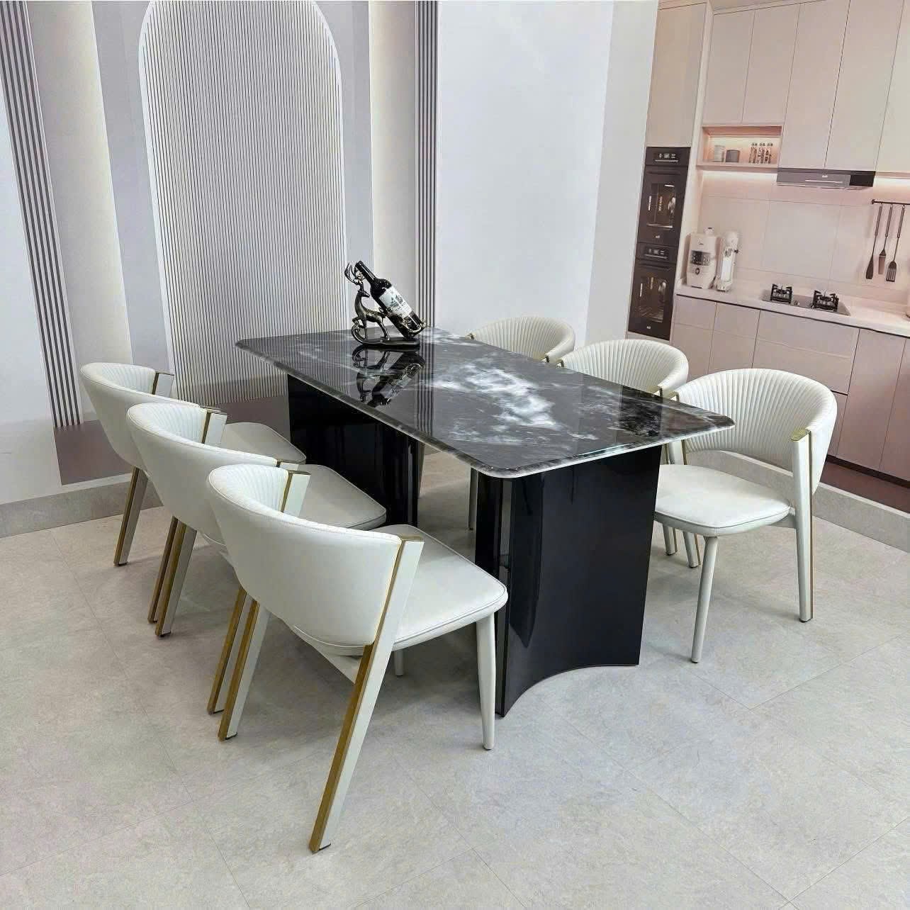 Bàn Ăn Phường An Phú Đông