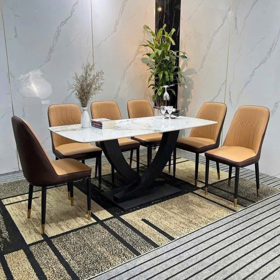 Bàn Ăn Phường Bàn Cờ