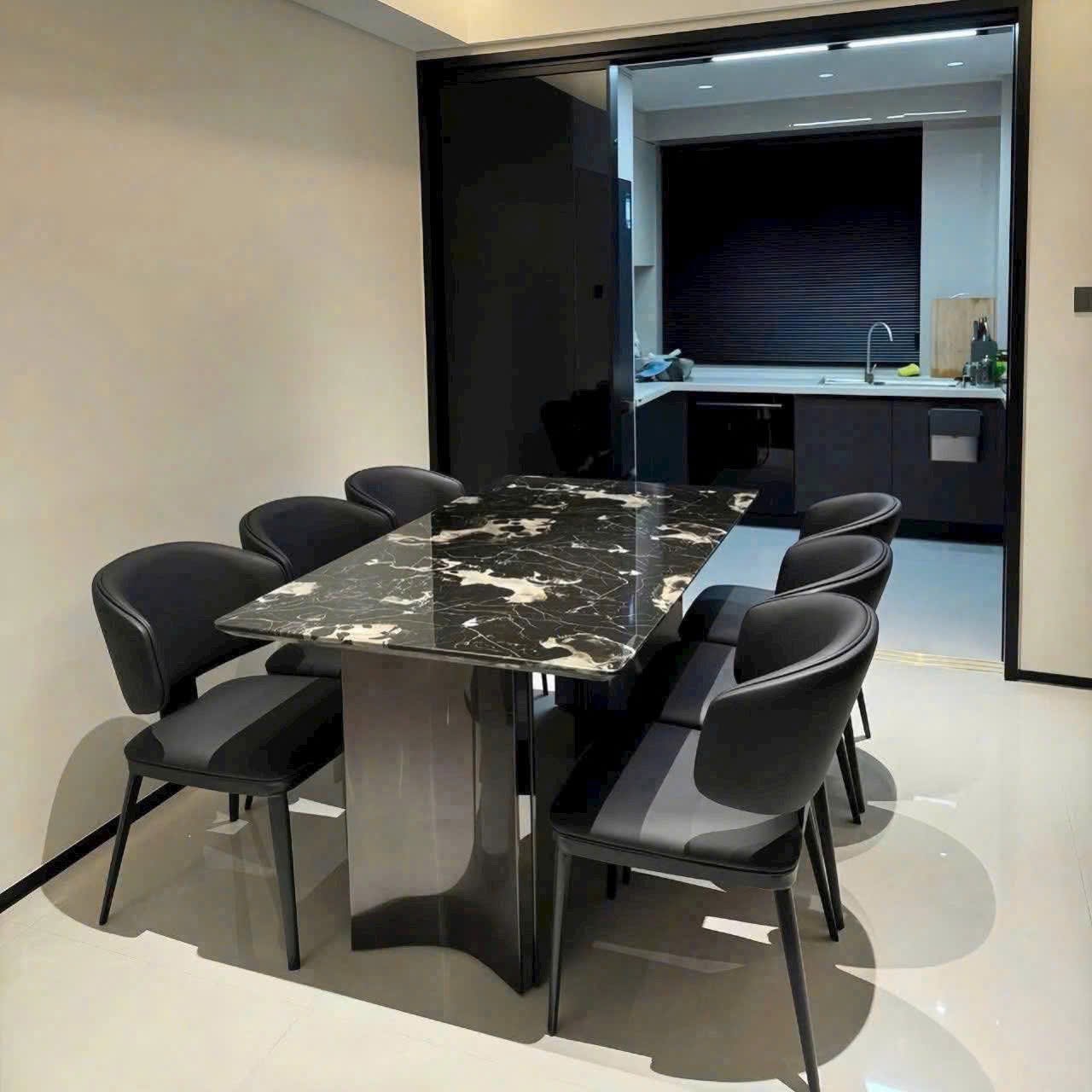 Bàn Ăn Phường Bến Thành