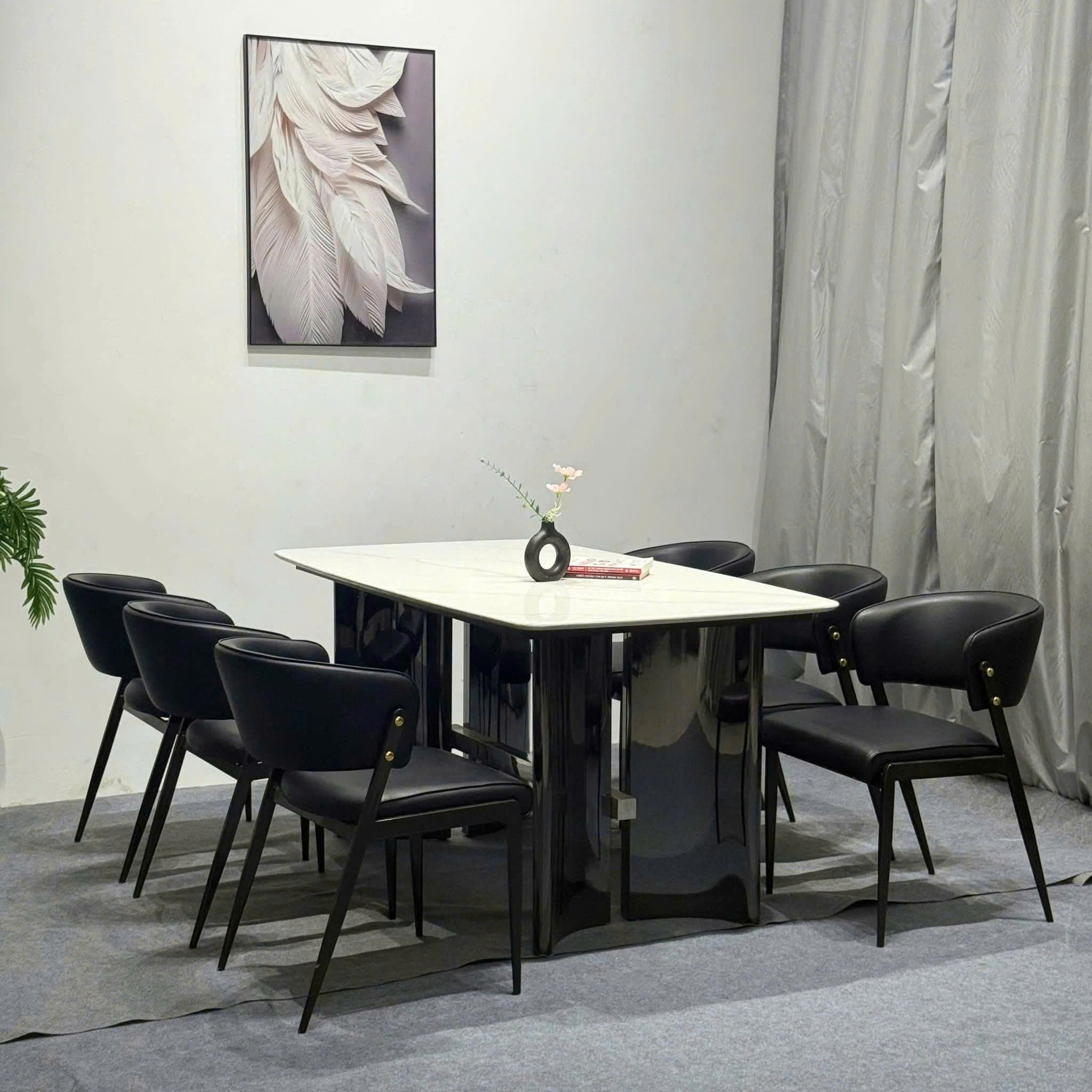 Bàn Ăn Phường Bình Trị Đông