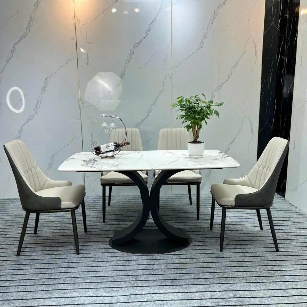 Bàn Ăn Phường Diên Hồng