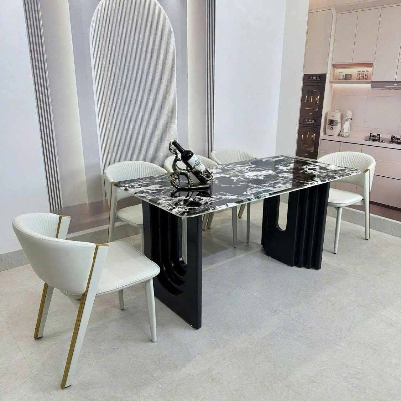 Bàn Ăn Phường Gia Định