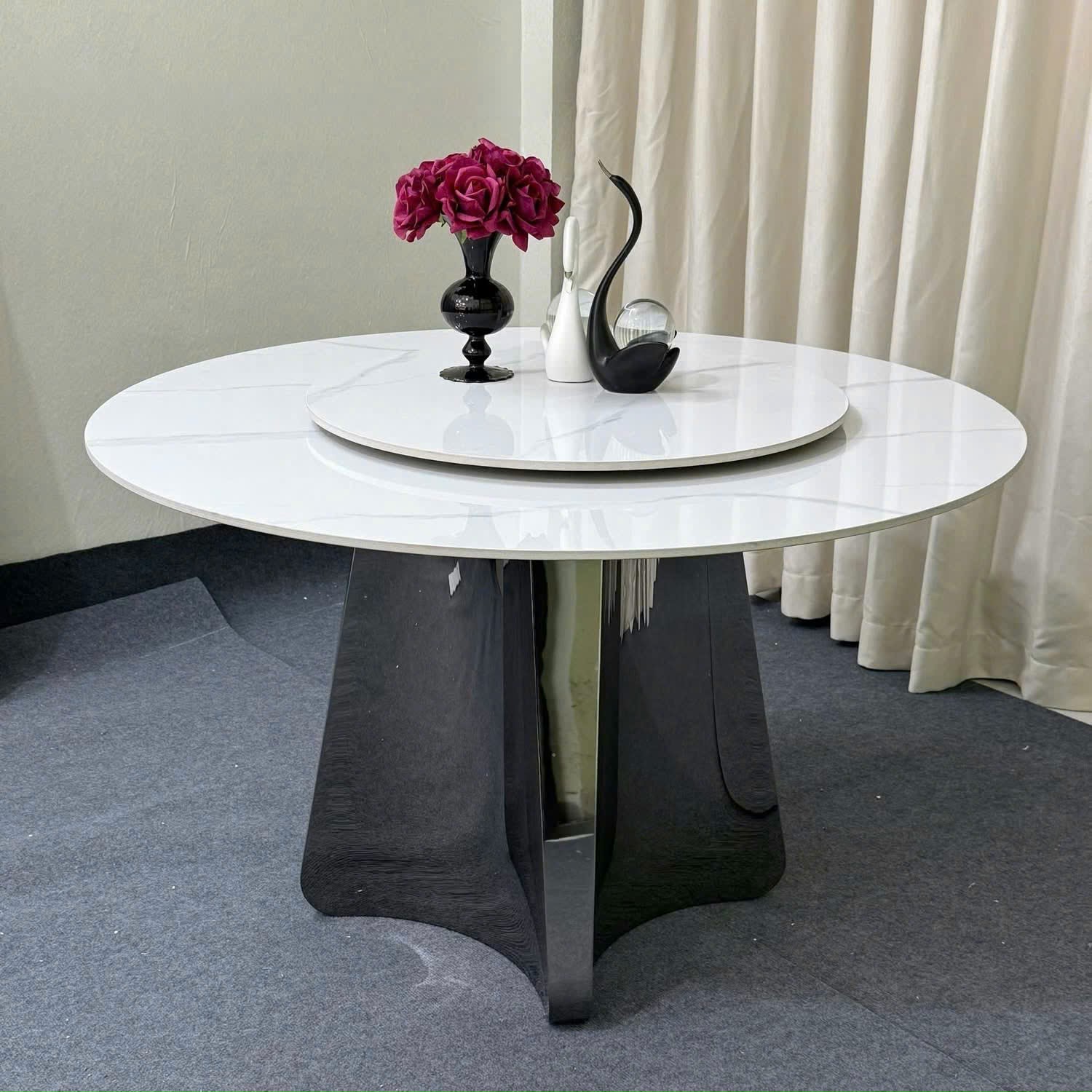 Bàn Ăn Phường Linh Xuân