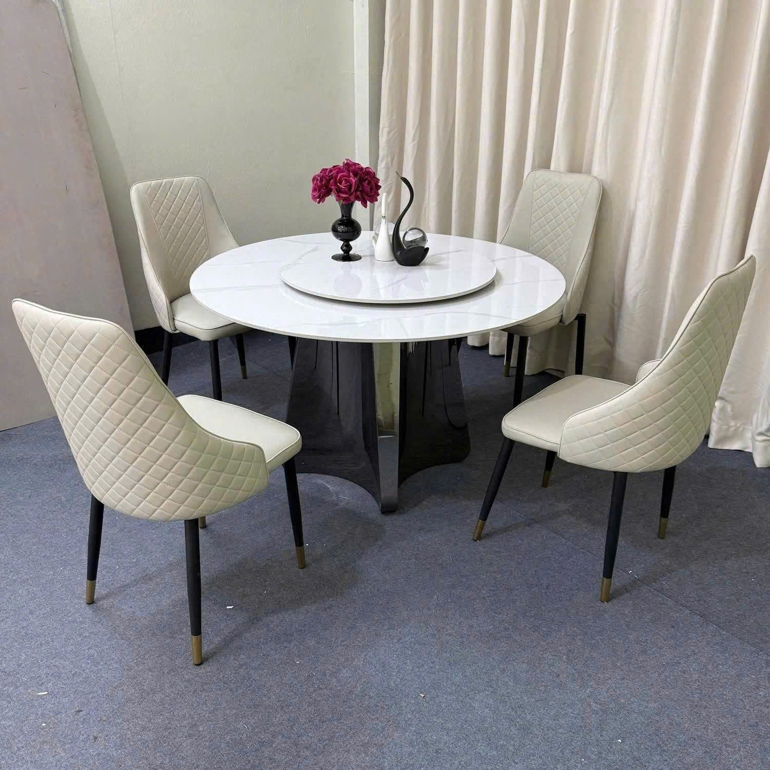 Bàn Ăn Phường Long Nguyên