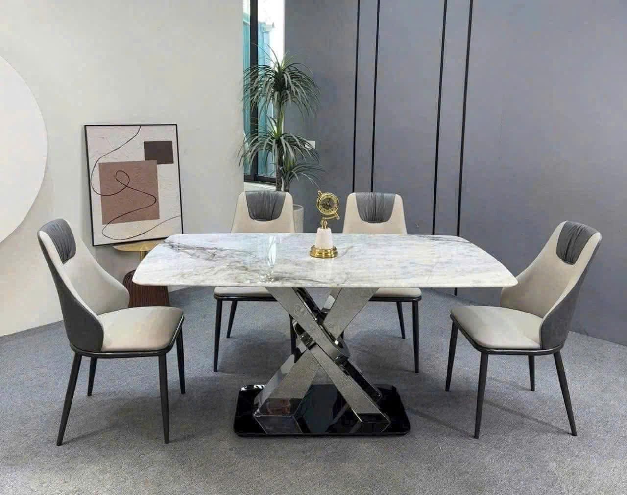 Bàn Ăn Phường Long Nguyên