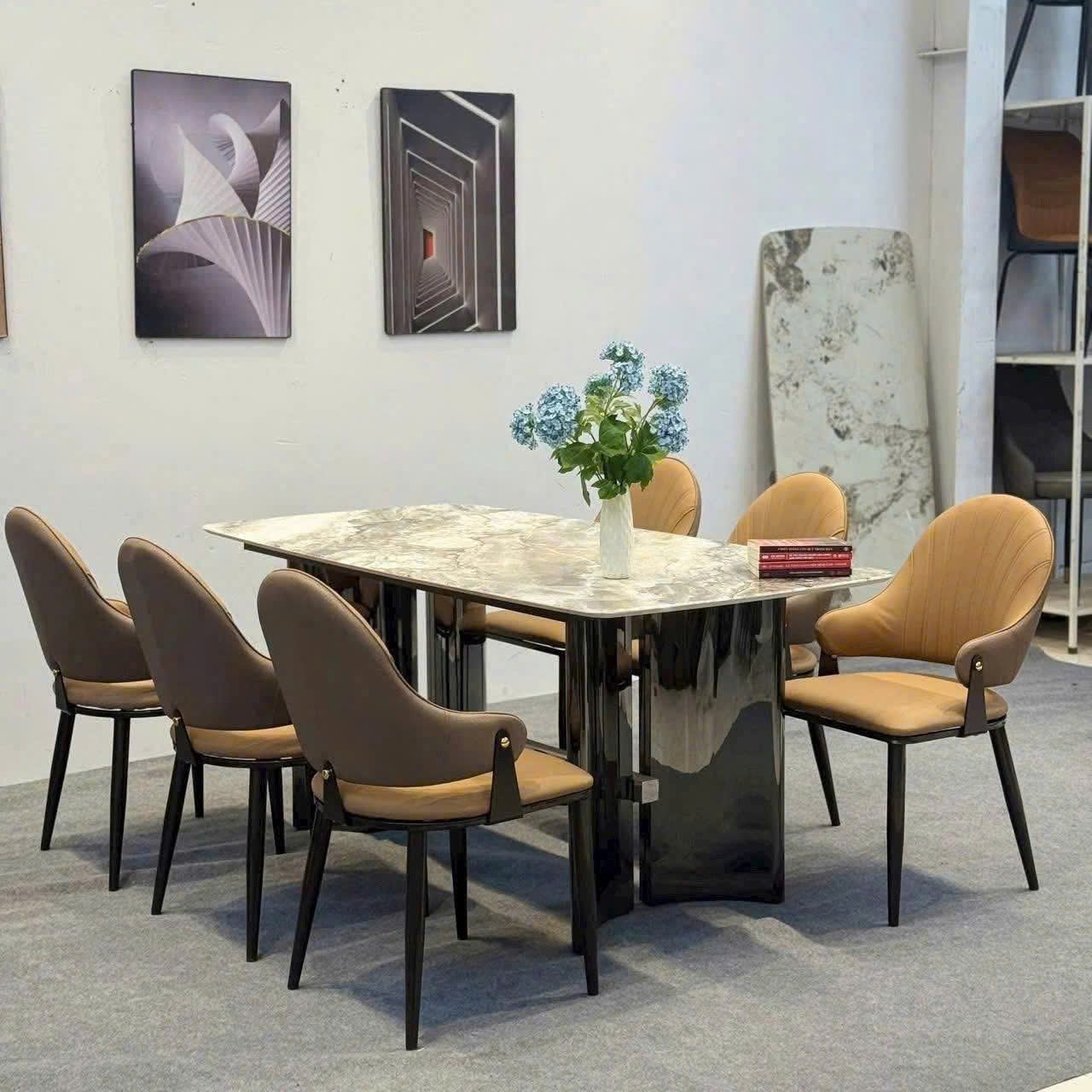 Bàn Ăn Phường Minh Phụng