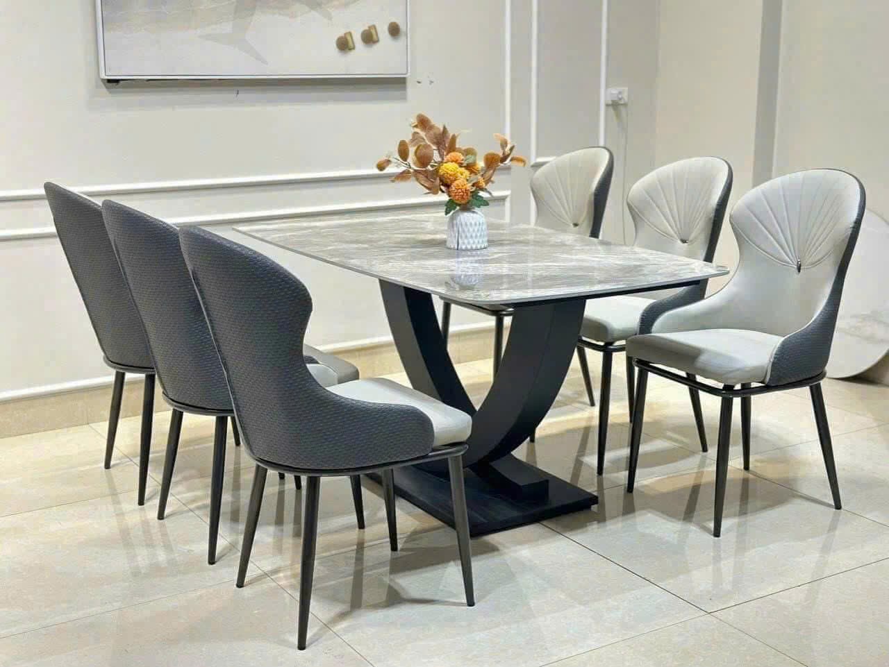 Bàn Ăn Phường Tân Sơn