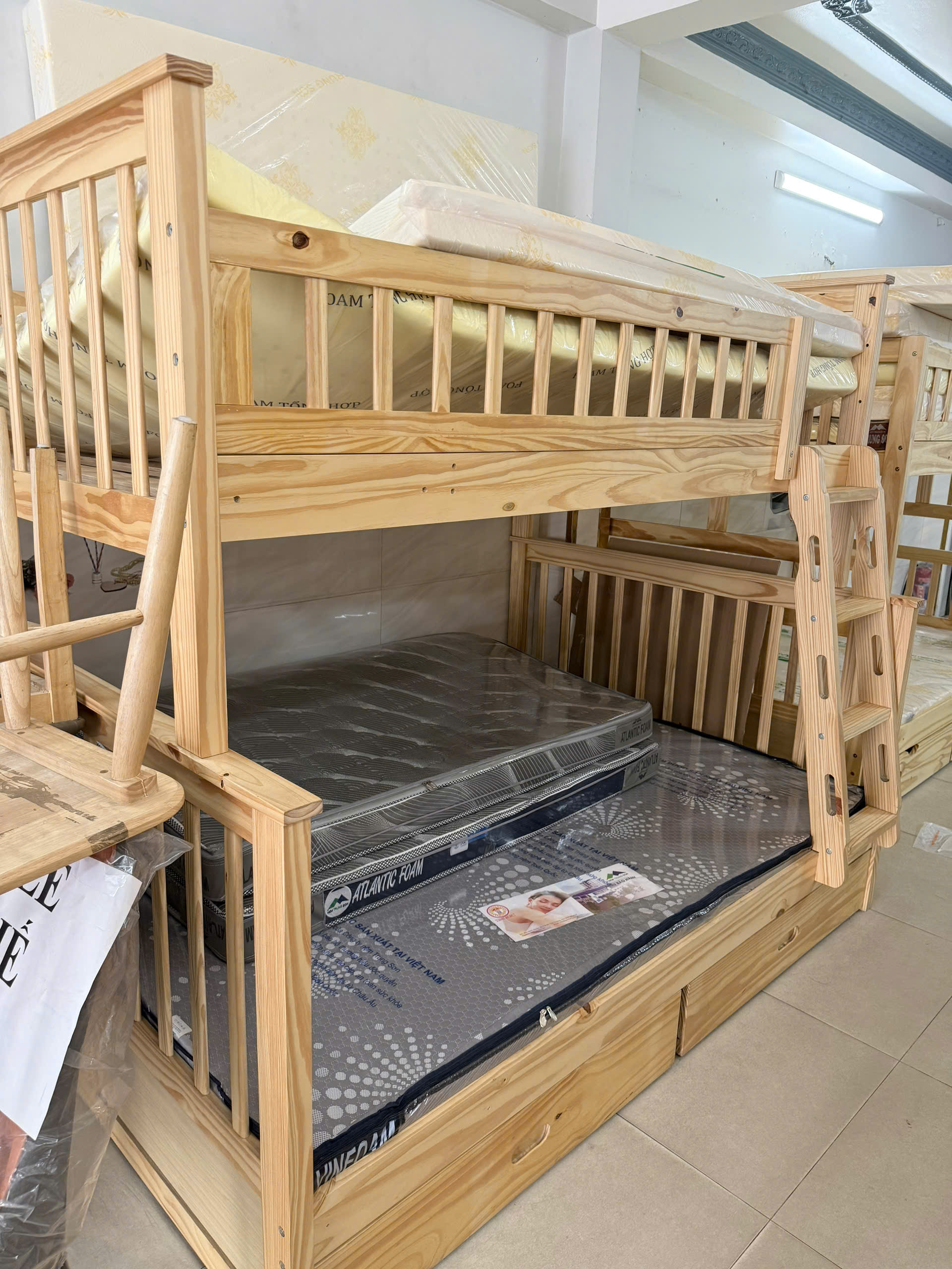 Giường tầng 2 tầng giá rẻ tại TPHCM