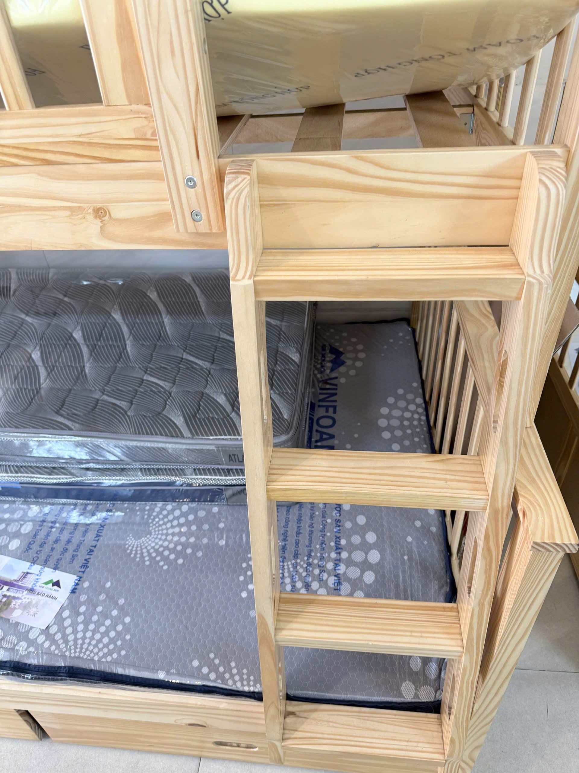 Giường tầng đẹp – bền – rẻ tại TPHCM