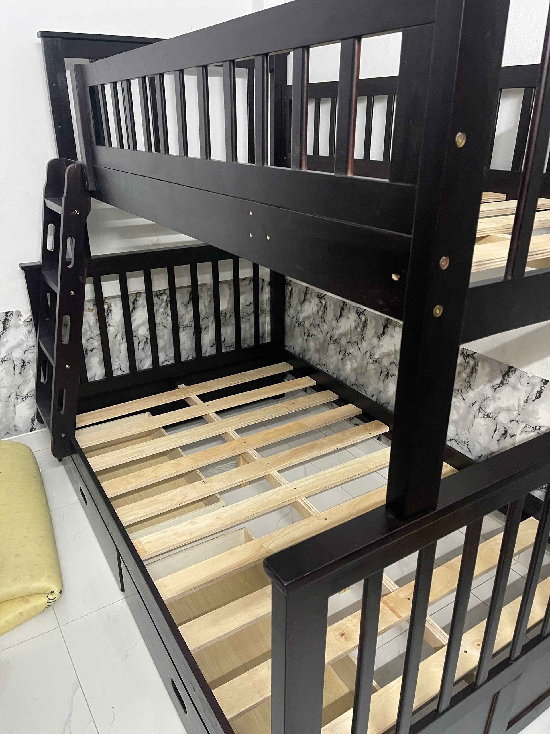 Giường tầng giá rẻ chất lượng vượt mong đợi