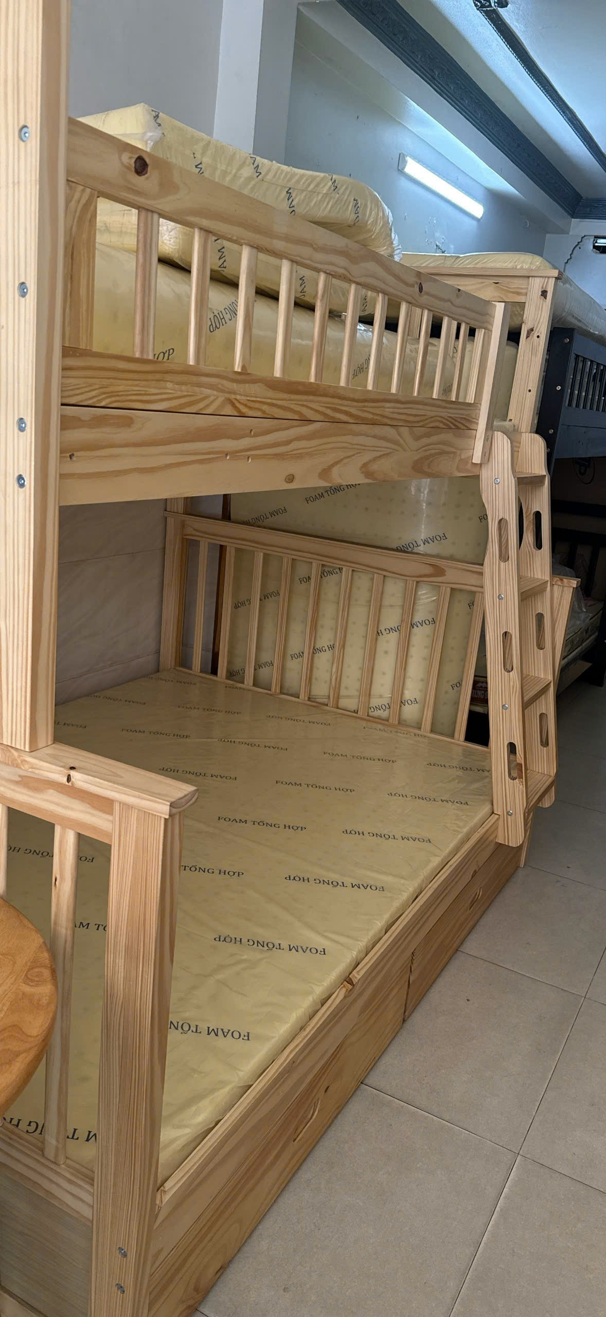 Giường tầng giá rẻ Phường Tân Thành