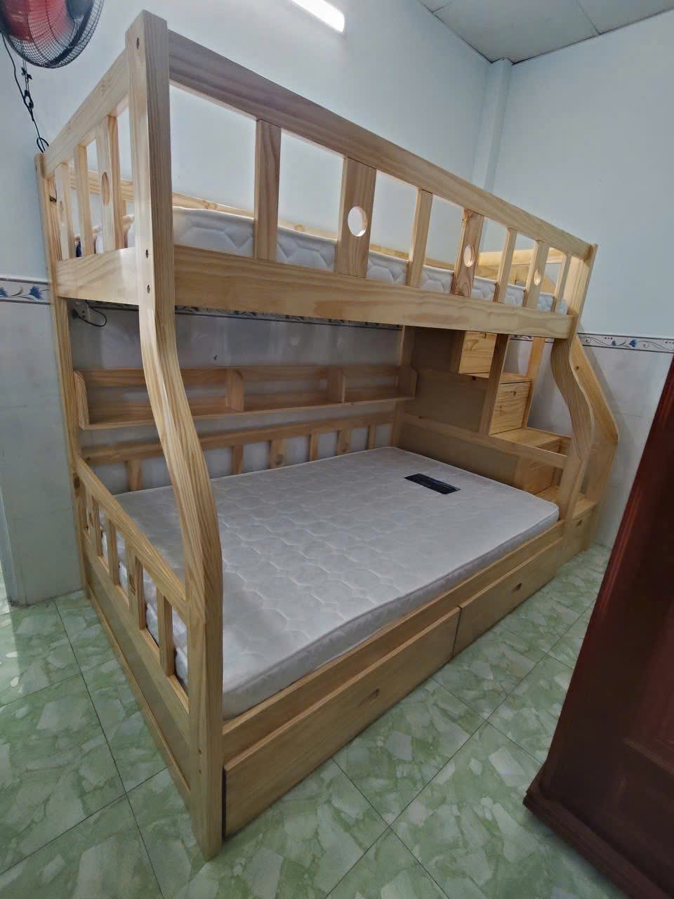Giường tầng gỗ cho người lớn tại TPHCM