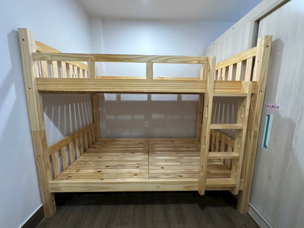 giường tầng phường hạnh thông