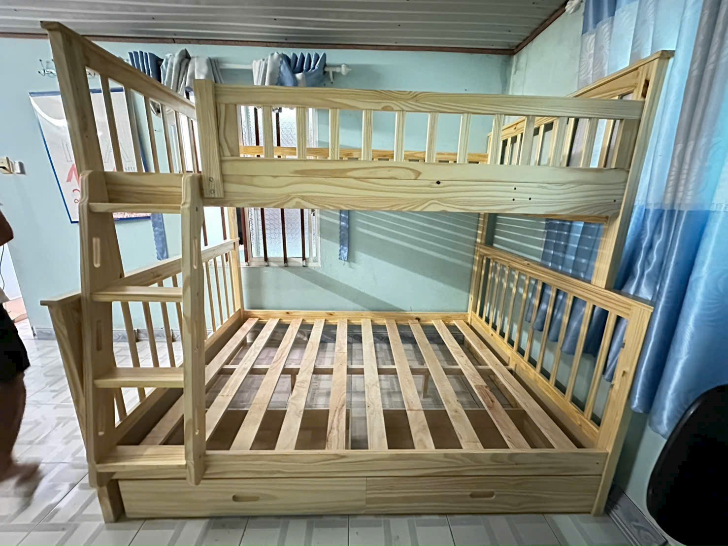 giường tầng phường hạnh thông