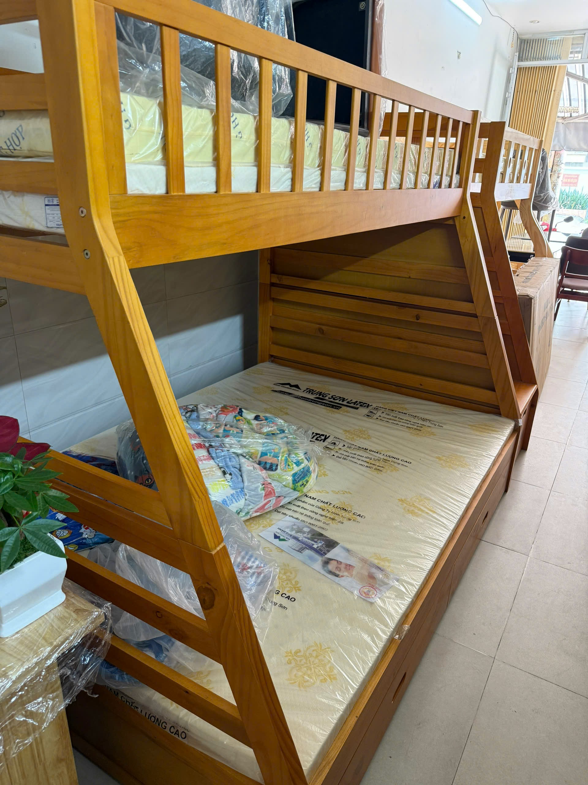 giường tầng phường long bình