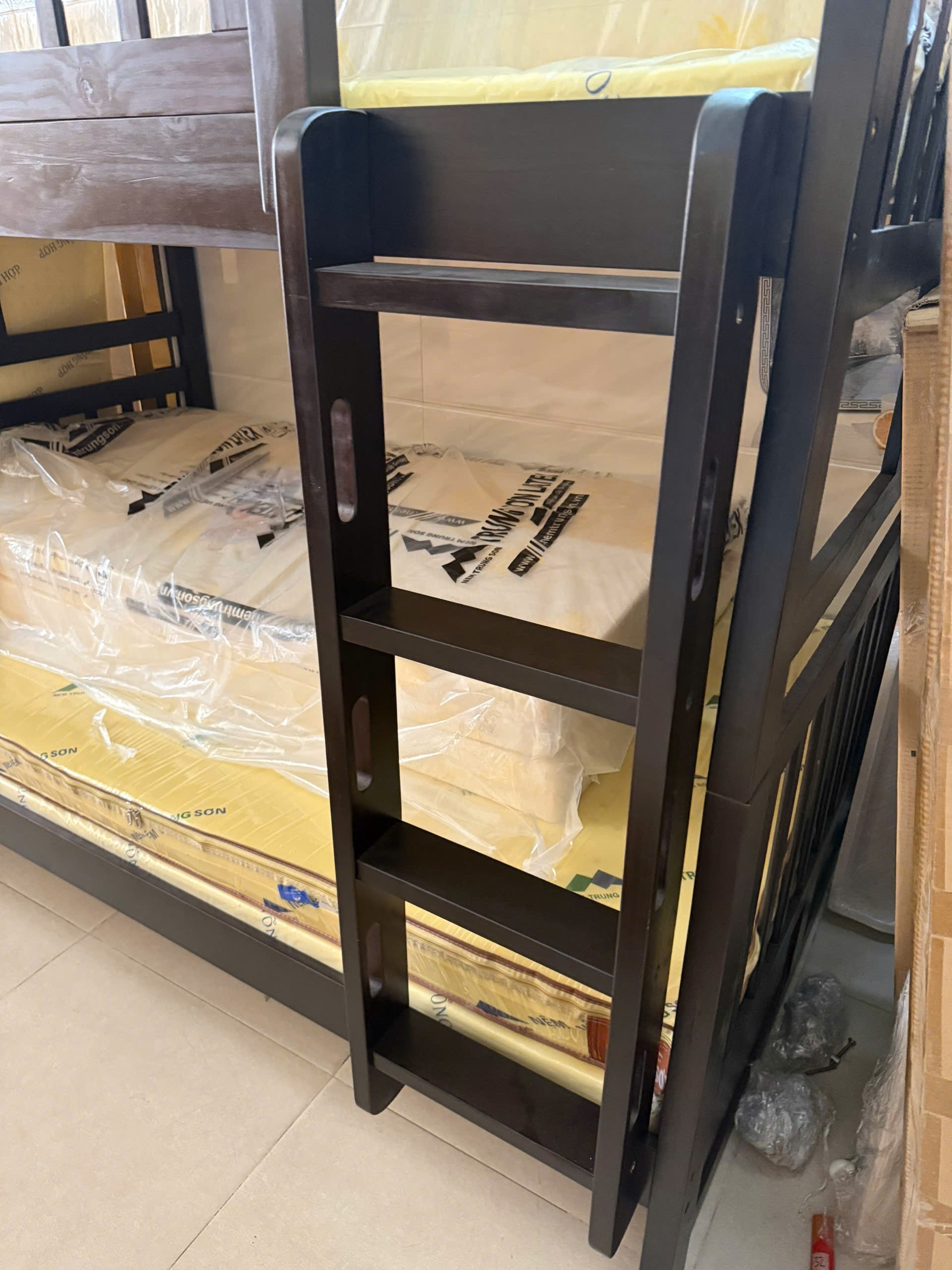 giường tầng phường long phước