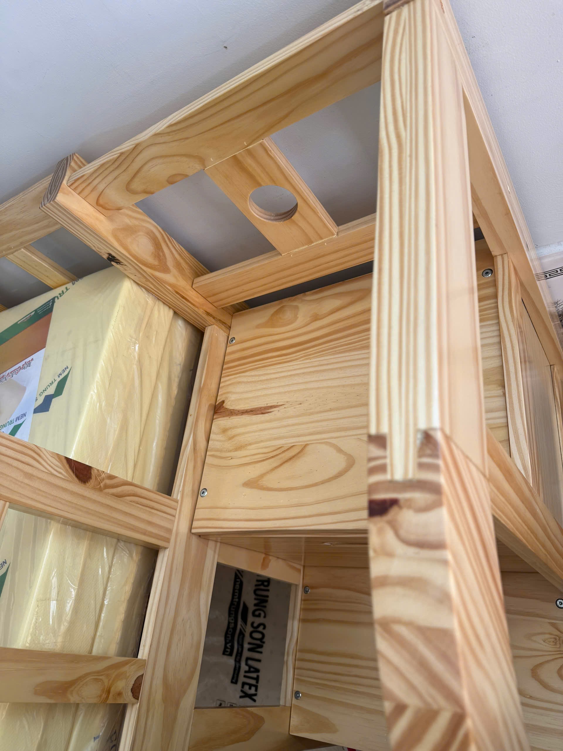 giường tầng phường tân sơn nhất