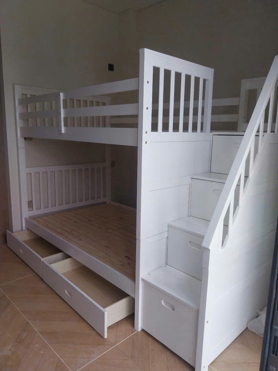 Giường tầng Phường Vĩnh Tân