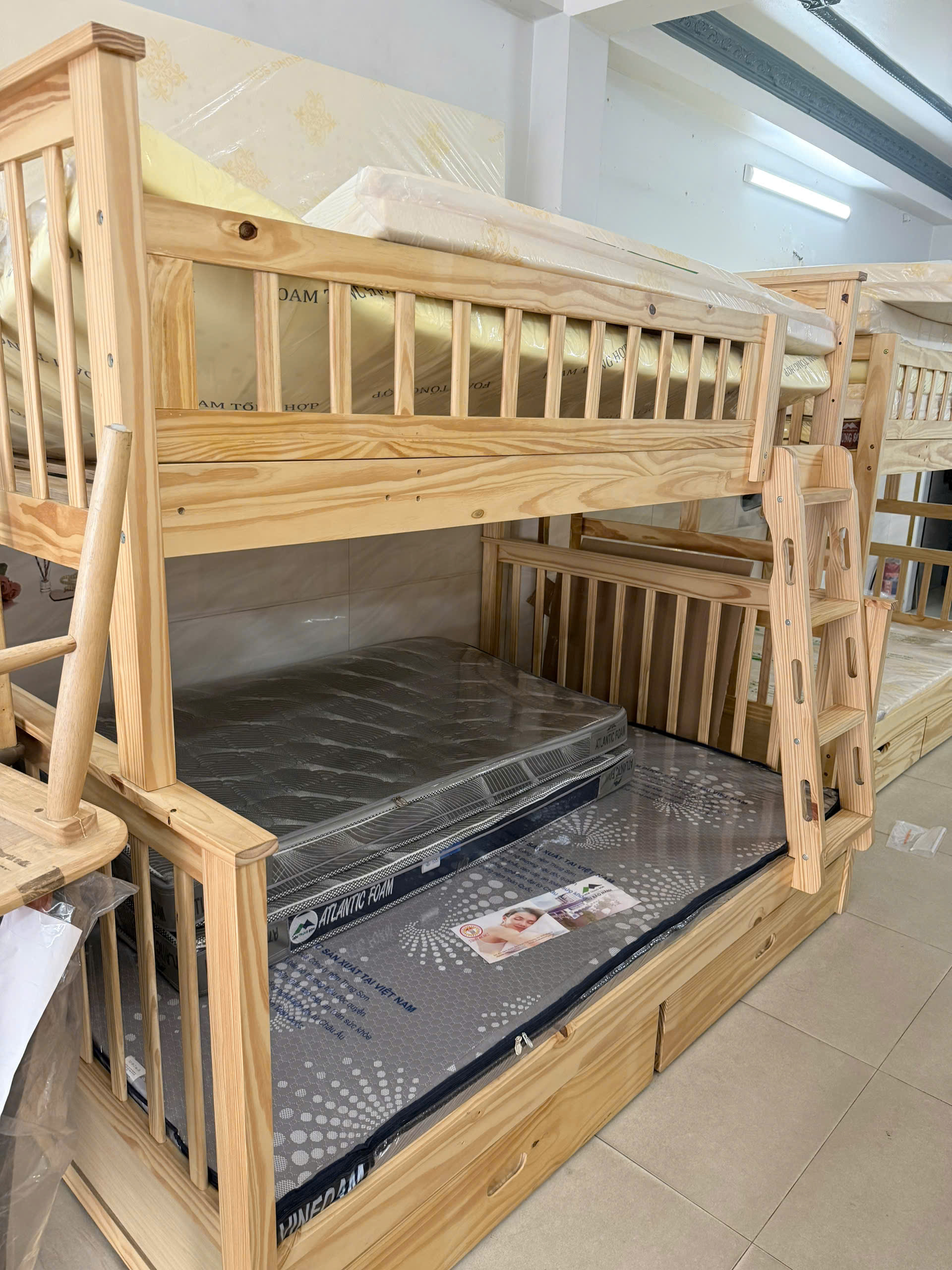 Giường tầng TPHCM – giao hàng lắp đặt tận nơi