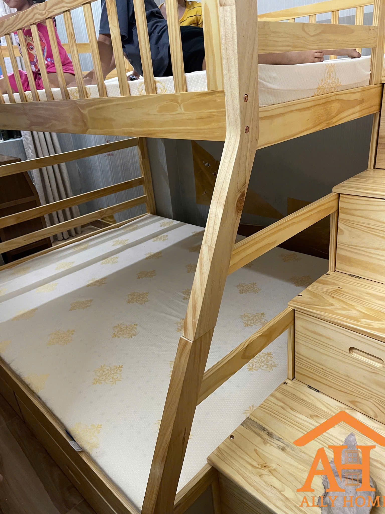 Giường tầng TPHCM Phường Bình Thạnh