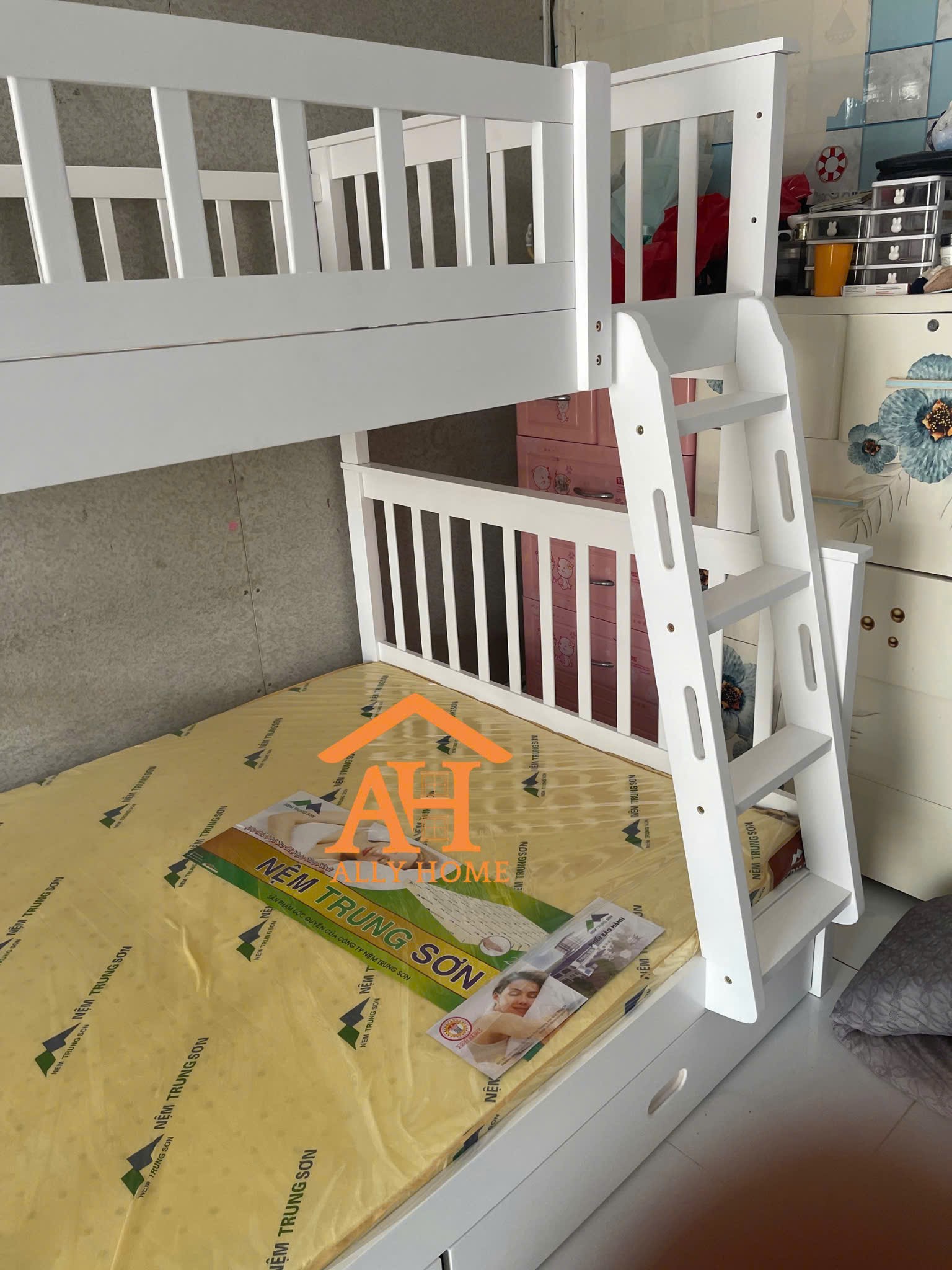 Giường tầng TPHCM Phường Xuân Hòa