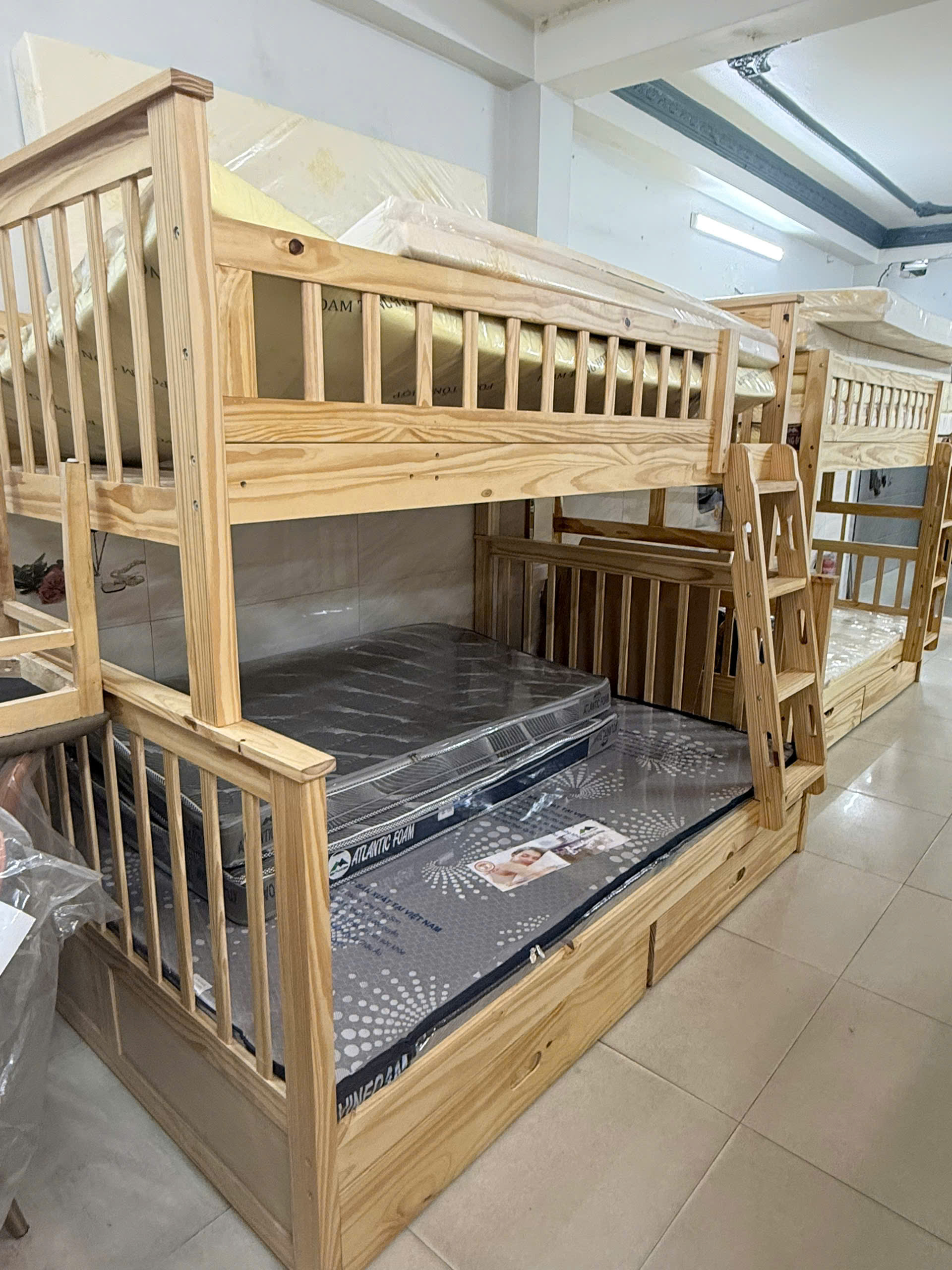 Giường tầng trẻ em giá rẻ có ngăn kéo tiện lợi