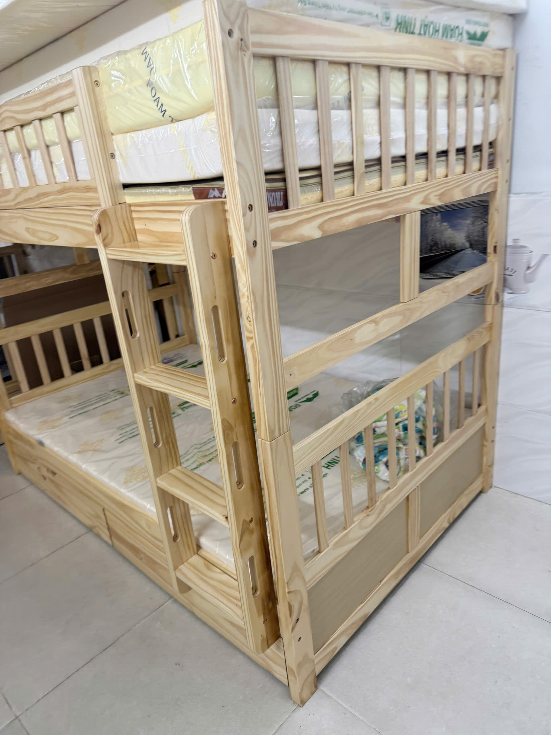 Giường tầng trẻ em gỗ thông TPHCM – bền đẹp
